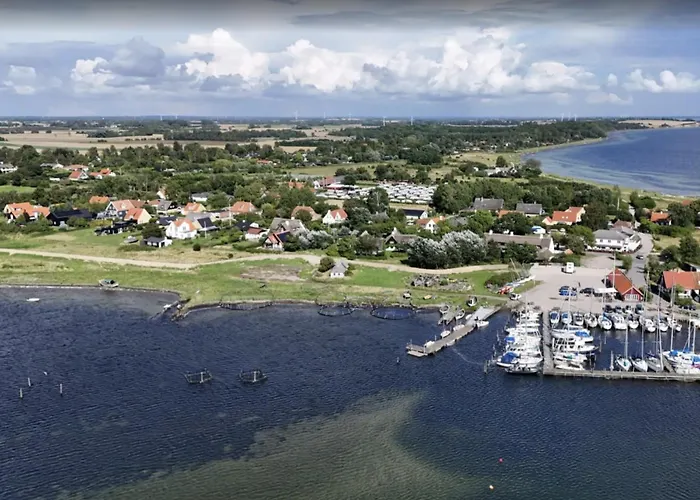 With View In Bisserup * Rude (Sjaelland og Oerne)